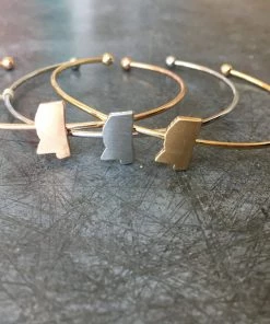 TEN Dollar Boutique Dainty Mississippi Bangles