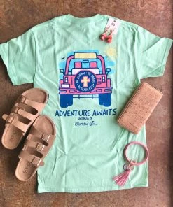 TEN Dollar Boutique Adventure Awaits Jeep- Mint- SIZE SMALL $5 SALE!!